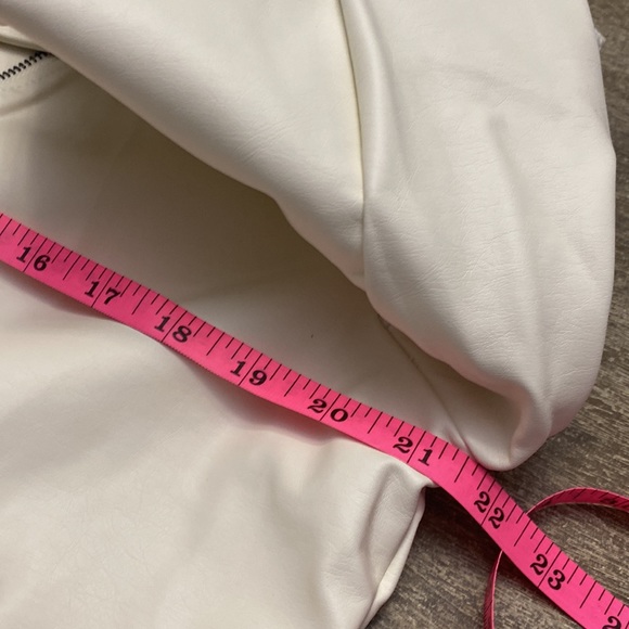 Guess leather Milky white AAmina Pu jacket - Picture 12 of 16